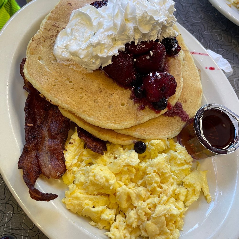 Biscuits Cafe - Pancakes w/ berries side eggs and bacon - Breakfast & Brunch Near Me - Glendale, Arizona