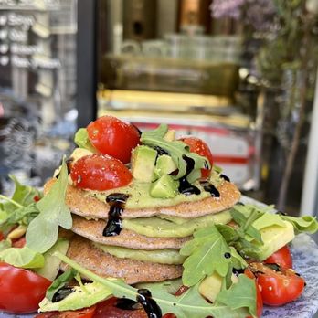 Hommage - Avocado pancakes - Cafes Near Me - Cologne, NW