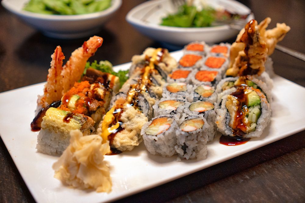 Social spots from Tomo Asian Fusion