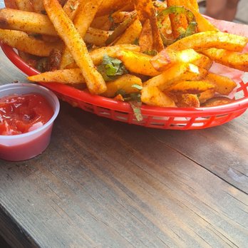 e's BAR - Spicy fries - Bars Near Me - New York, New York