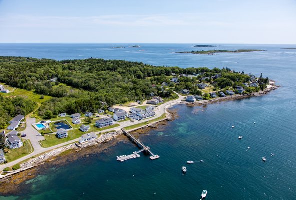 Bluebird Ocean Point Inn by null