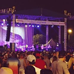 Seaside Stage - Doggy always bringing the crowd