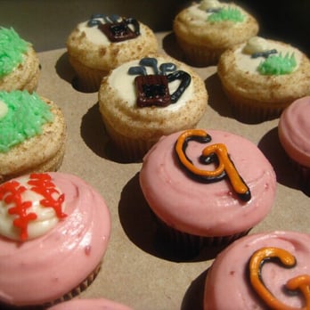 Sibby's Cupcakery - Birthday Surprise for my Fiancé: Golf and SF Giants Baseball! - Cupcakes Near Me - San Mateo, California Sibby's Cupcakery - Birthday Surprise for my Fiancé: Golf and SF Giants Baseball! - Cupcakes Near Me - San Mateo, California