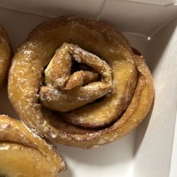 Krispy Kreme - Does this look like an apple fritter to you?