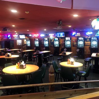Cactus Moon Saloon - Big and small tables and lots of darts! - Sports Bars Near Me - Everett, Washington Cactus Moon Saloon - Big and small tables and lots of darts! - Sports Bars Near Me - Everett, Washington