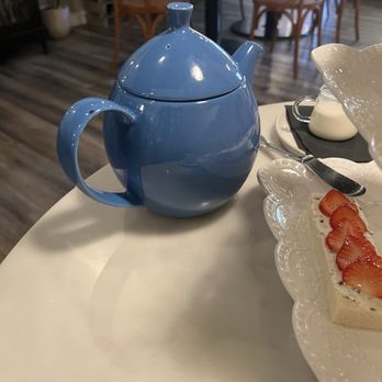 Corbeaux Wine & Tea House - Oolong tea. Great flavor. - Wine Bars Near Me - Temecula, California
