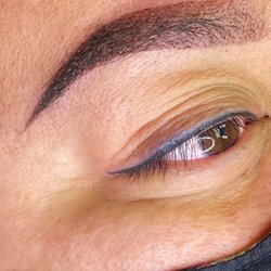 Tailored Beauty - Fresh ombré brow and eyeliner.