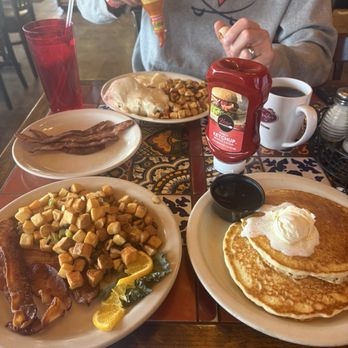 Westside Lilo's Cafe - Pancakes, those potatoes, bacon, eggs, sausage gravy all a big hit! - Breakfast & Brunch Near Me - Seligman, Arizona Westside Lilo's Cafe - Pancakes, those potatoes, bacon, eggs, sausage gravy all a big hit! - Breakfast & Brunch Near Me - Seligman, Arizona