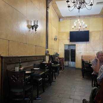 Two Guys From Italy - Inside - Pizza Near Me - Glendale, California