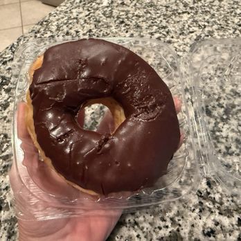 Daddys Donuts - chocolate glazed - Donuts Near Me - Vero Beach, Florida Daddys Donuts - chocolate glazed - Donuts Near Me - Vero Beach, Florida
