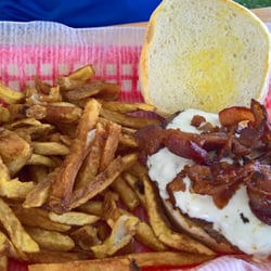 Grampy's - Bacon cheeseburger with fries
