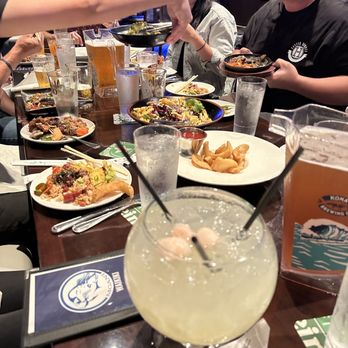 Moani Waikiki - Seafood Near Me - Honolulu, Hawaii
