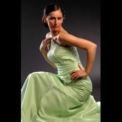 Saray Brautmoden