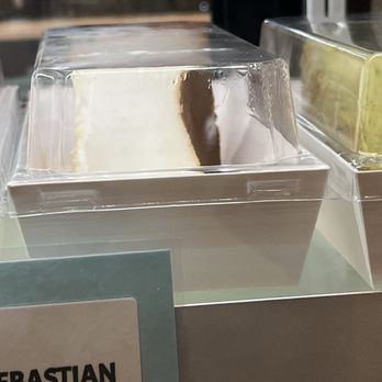 Dolan Uyghur - Molded cheesecake - Turkish Near Me - Arlington, Virginia