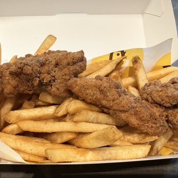 Starbird Chicken - Chicken tenders and House Fries - Chicken Shop Near Me - Marina del Rey, California Starbird Chicken - Chicken tenders and House Fries - Chicken Shop Near Me - Marina del Rey, California