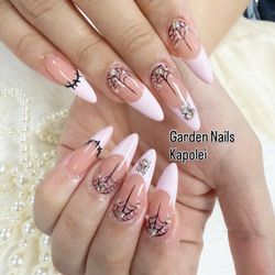 Garden Nails