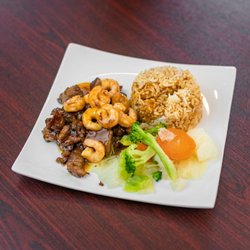 Teriyaki Express - Steak and shrimp with mix veggies and rice