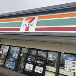 7-Eleven - Front of store