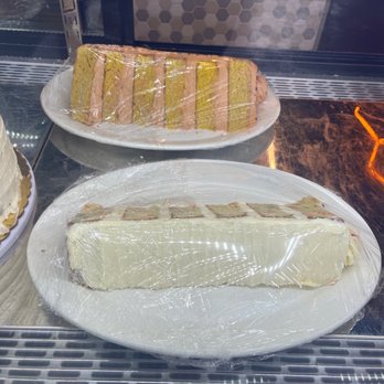 Beeliner Diner - Tower Cakes - Breakfast & Brunch Near Me - Alexandria, Virginia Beeliner Diner - Tower Cakes - Breakfast & Brunch Near Me - Alexandria, Virginia