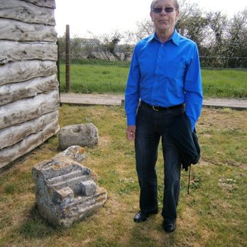 Richbourgh Roman Fort - Richborough Roman Fort / Ruins Sandwich, Kent, England - Local Flavor Near Me