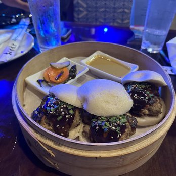 Moani Waikiki - Bao burgers - Seafood Near Me - Honolulu, Hawaii
