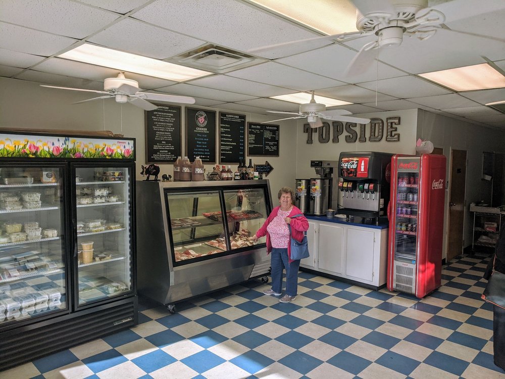 Topside Catering & Deli Logo