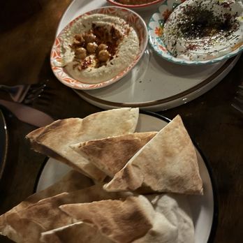 Roaming Goat - Pita and trio dip- tasty - Wine Bars Near Me - San Francisco, California Roaming Goat - Pita and trio dip- tasty - Wine Bars Near Me - San Francisco, California
