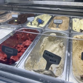 Fluffy McCloud's - Burnt milk?! - Ice Cream & Frozen Yogurt Near Me - Los Angeles, California Fluffy McCloud's - Burnt milk?! - Ice Cream & Frozen Yogurt Near Me - Los Angeles, California