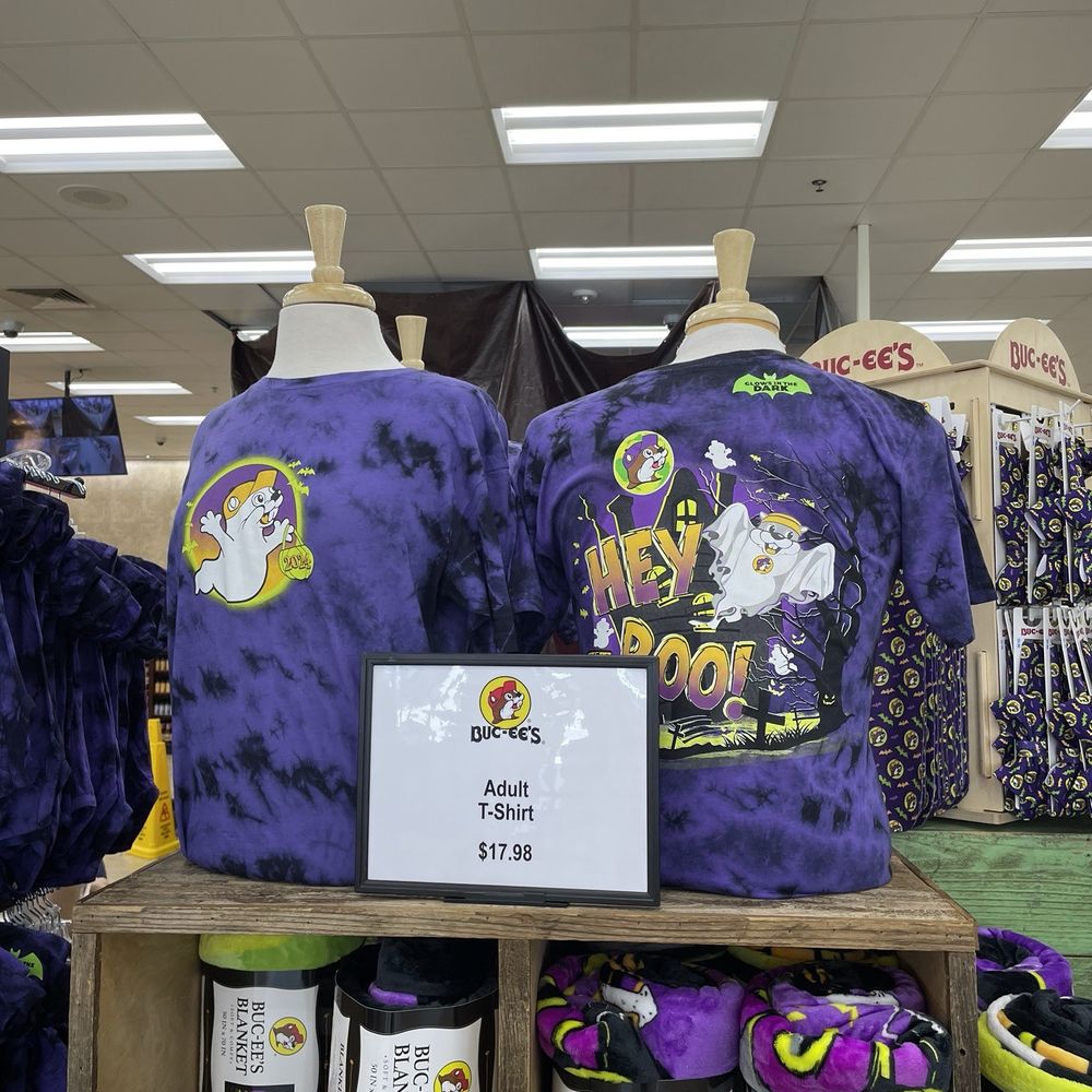 Buc-ee's - Halloween merchandise - Gas Stations Near Me - Temple, Texas
