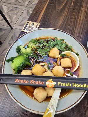 Shake Shake Fresh Noodle by null