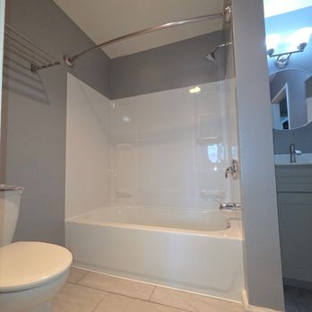 J Ureno Construction - Remodeled bathroom - General Contractors Near Me - Los Angeles, California