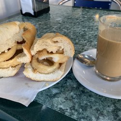 Los Gallegos - Bocadillo de Calamar (Squid Sandwich)