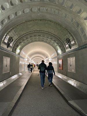 Alter Elbtunnel by null