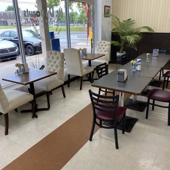 Mr D's Donuts - If you're staying, then there's comfort options. - Donuts Near Me - Shawnee, Kansas