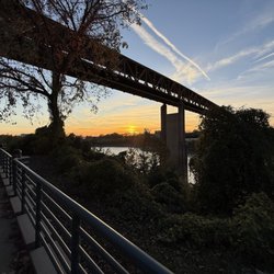 Memphis Visitor Center - Interesting bridge.