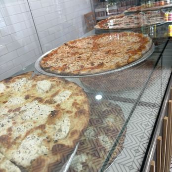 Baggios Pizzeria - Pizza! - Pizza Near Me - New York, New York