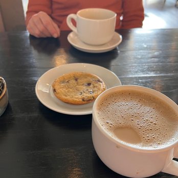 Bica Cafe - Honey bee lattes and a chocolate chip cookie - Bakeries Near Me - Noblesville, Indiana Bica Cafe - Honey bee lattes and a chocolate chip cookie - Bakeries Near Me - Noblesville, Indiana