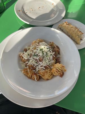 Serratto Restaurant and Bar by null