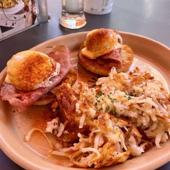 Snooze, an A.M. Eatery - Ham Benedict III* - Breakfast & Brunch Near Me - Tustin, California