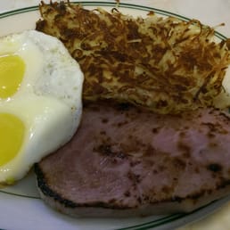 Ham, eggs, hash browns and toast Ham, eggs, hash browns and toast