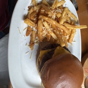 Griffin Claw Birmingham - Burger fries - American Near Me - Birmingham, Michigan