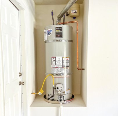 Same Day Service - We understand that a functional water heater is not just a convenience, but a necessity in your daily life. Recognizing the urgency when your water heater fails, we prioritize same-day installations because we know that every moment without hot water can disrupt your routine and comfort. Our commitment to same-day service is rooted in our dedication to customer satisfaction and our understanding of the critical nature of hot water in homes and businesses. Whether it's for a hot shower, clean dishes, or laundry, we are here to ensure that your water heater issues are resolved promptly, without compromising on quality and safety. Choose Mr. Water Heater for reliable, efficient, and quick service, because we believe that you shouldn't have to wait for the essential comfort of hot water. Same Day Service - We understand that a functional water heater is not just a convenience, but a necessity in your daily life. Recognizing the urgency when your water heater fails, we prioritize same-day installations because we know that every moment without hot water can disrupt your routine and comfort. Our commitment to same-day service is rooted in our dedication to customer satisfaction and our understanding of the critical nature of hot water in homes and businesses. Whether it's for a hot shower, clean dishes, or laundry, we are here to ensure that your water heater issues are resolved promptly, without compromising on quality and safety. Choose Mr. Water Heater for reliable, efficient, and quick service, because we believe that you shouldn't have to wait for the essential comfort of hot water.