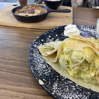 D Spot Dessert Cafe - Desserts Near Me - Delta, British Columbia D Spot Dessert Cafe - Desserts Near Me - Delta, British Columbia