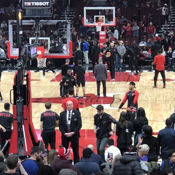 United Center - Stadiums & Arenas Near Me - Chicago, Illinois United Center - Stadiums & Arenas Near Me - Chicago, Illinois