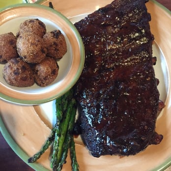 Lagerheads - Half slab with asparagus and hush puppies. - Barbeque Near Me - Medina, Ohio