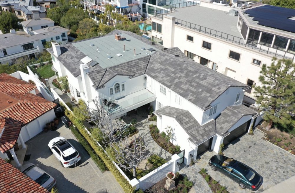 Slide of Terrazas Roofing
