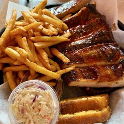 Big Bone BBQ & Wicked Wings - Ribs & fries