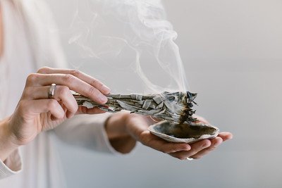 Saffron & Sage by null