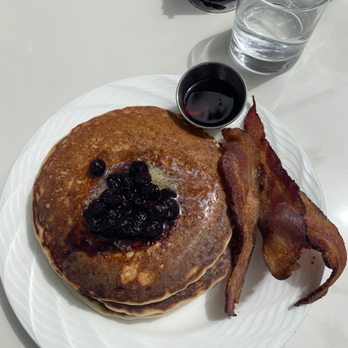 Goat Tree - Lemon Ricotta Pancakes and Bacon - Cafes Near Me - Santa Barbara, California Goat Tree - Lemon Ricotta Pancakes and Bacon - Cafes Near Me - Santa Barbara, California