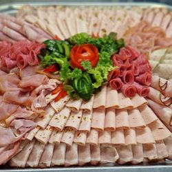 Metzgerei Stölzle - Wurst und schinkenplatte